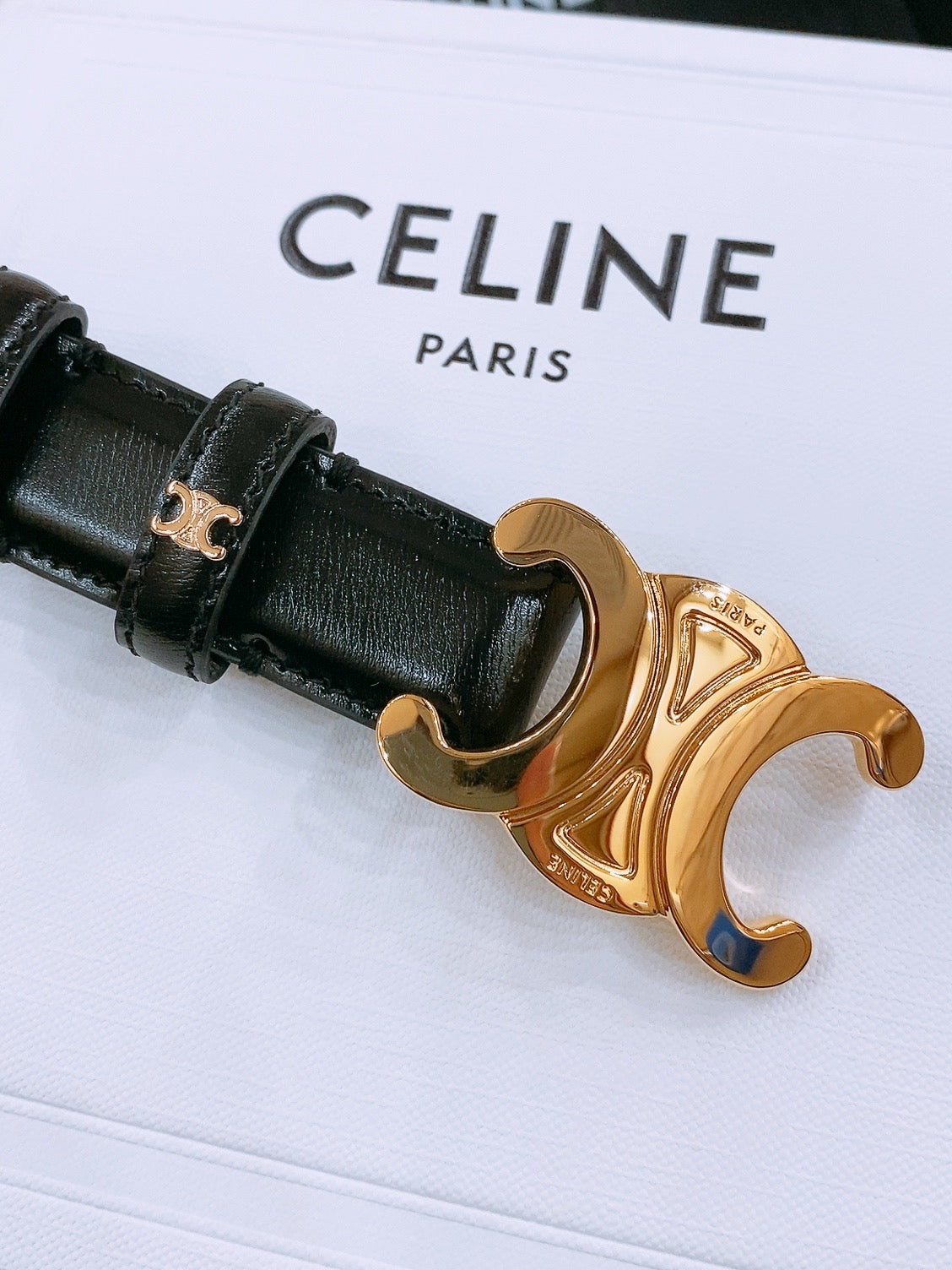CELINE 25S TRIOMPHE BELT 25MM IN BLACK GLOSSY CALFSKIN GOLD HARDWARE 570968