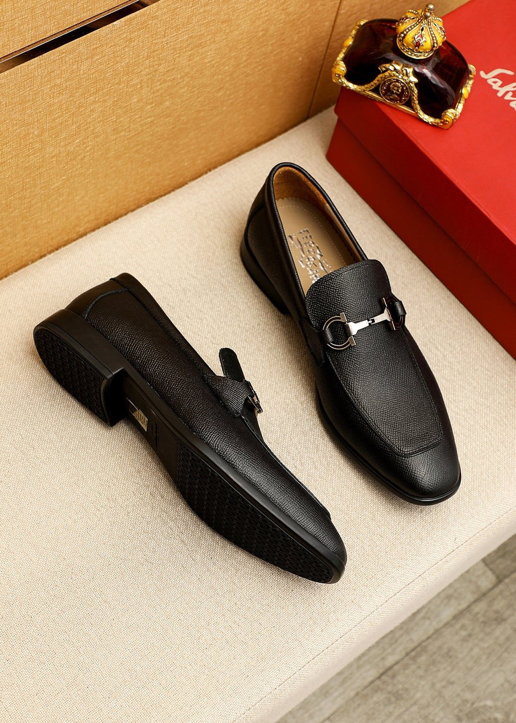 Men's Black Textured Buckle Slip-On Loafers