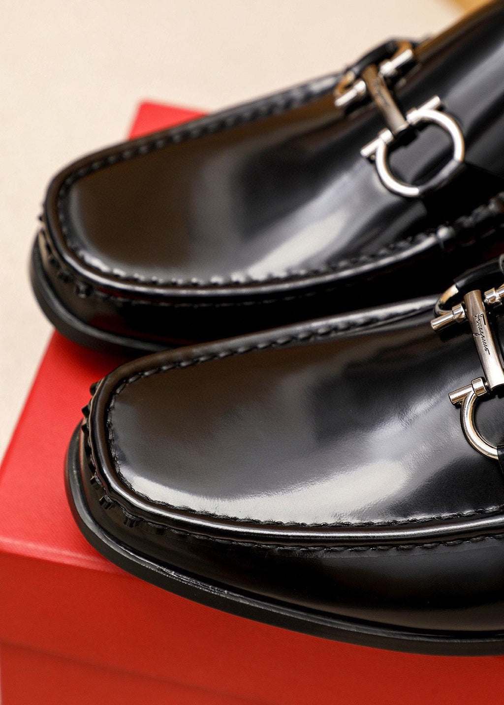 Ferragamo Men's Black Buckle Loafers - Black Polished Leather Upper